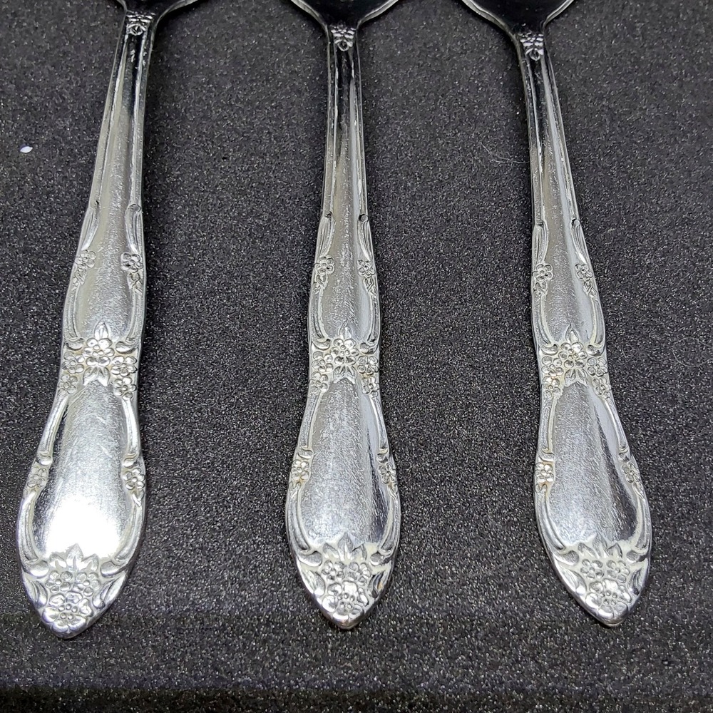 Wm A Rogers Oneida Fenway Daydream Stainless Flatware Lot of 6 Soup Spoons - Picture 3 of 4